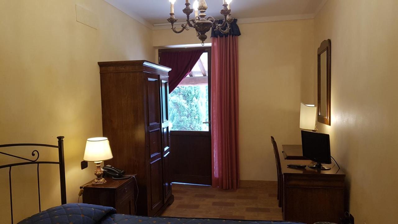 Villa Rinalducci Fano Bagian luar foto