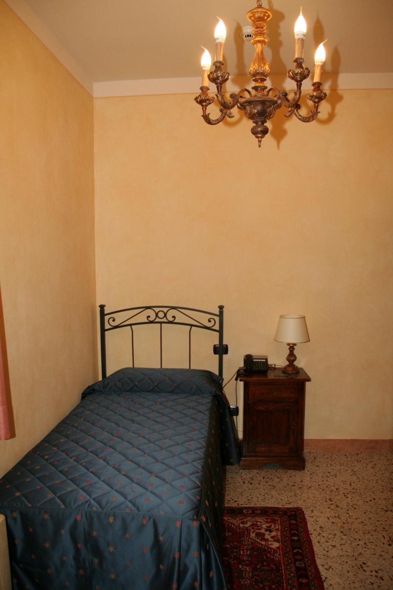 Villa Rinalducci Fano Ruang foto