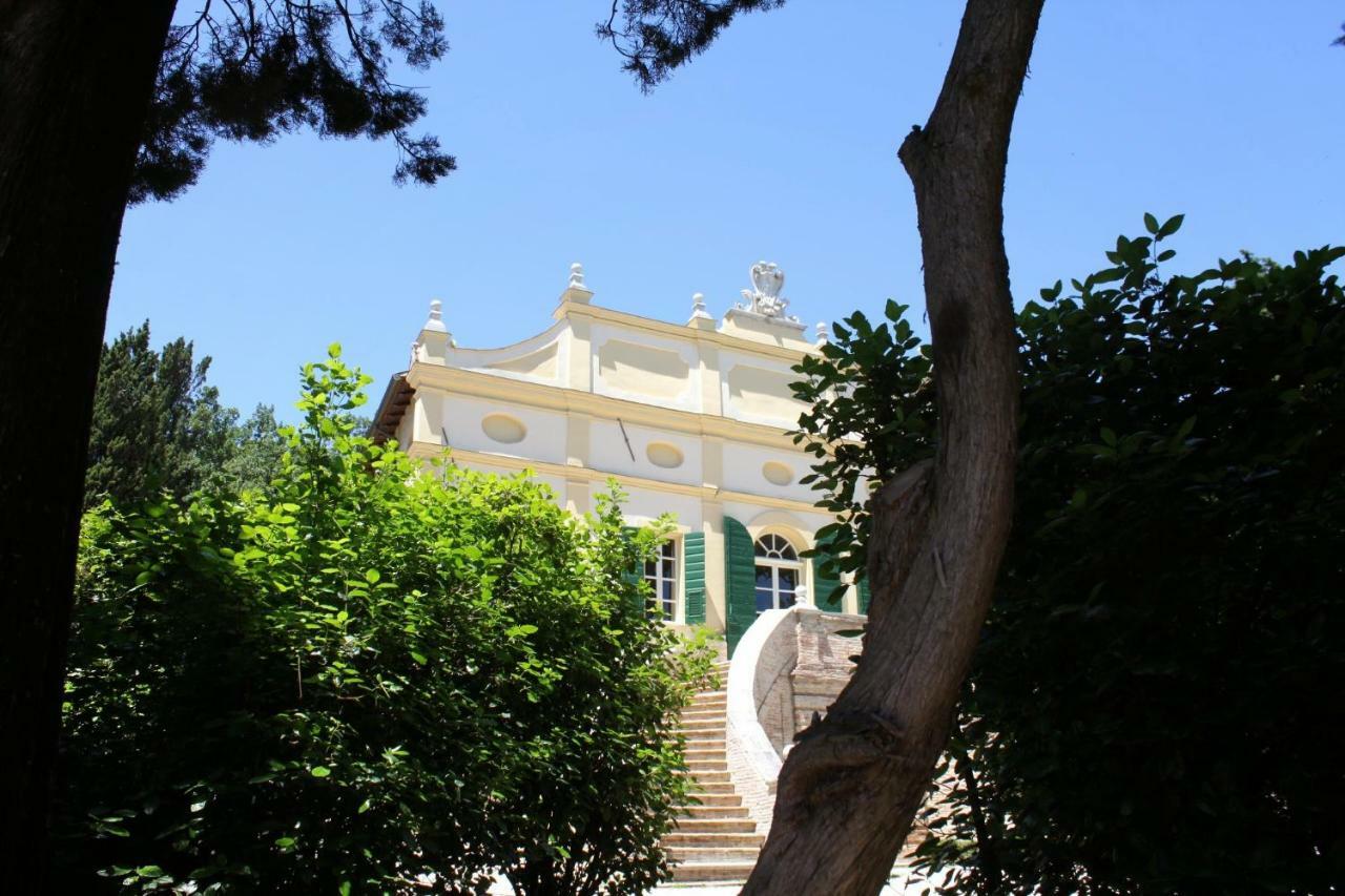 Villa Rinalducci Fano Bagian luar foto